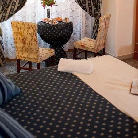 Bed & Breakfast Paradise